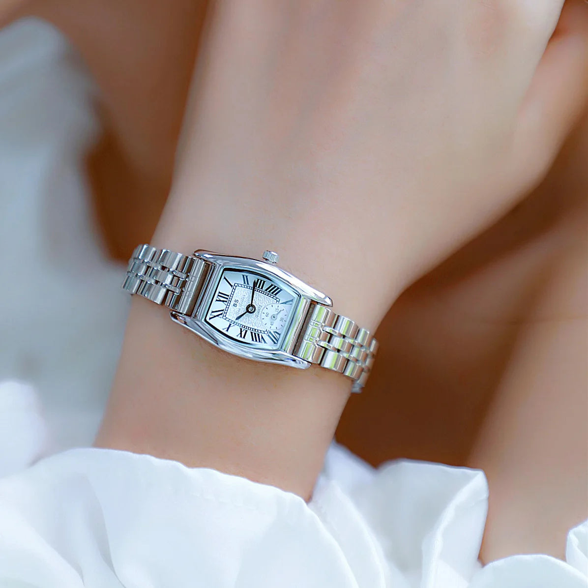 Women Small Square Dial Ladies Waterproof Wristwatch