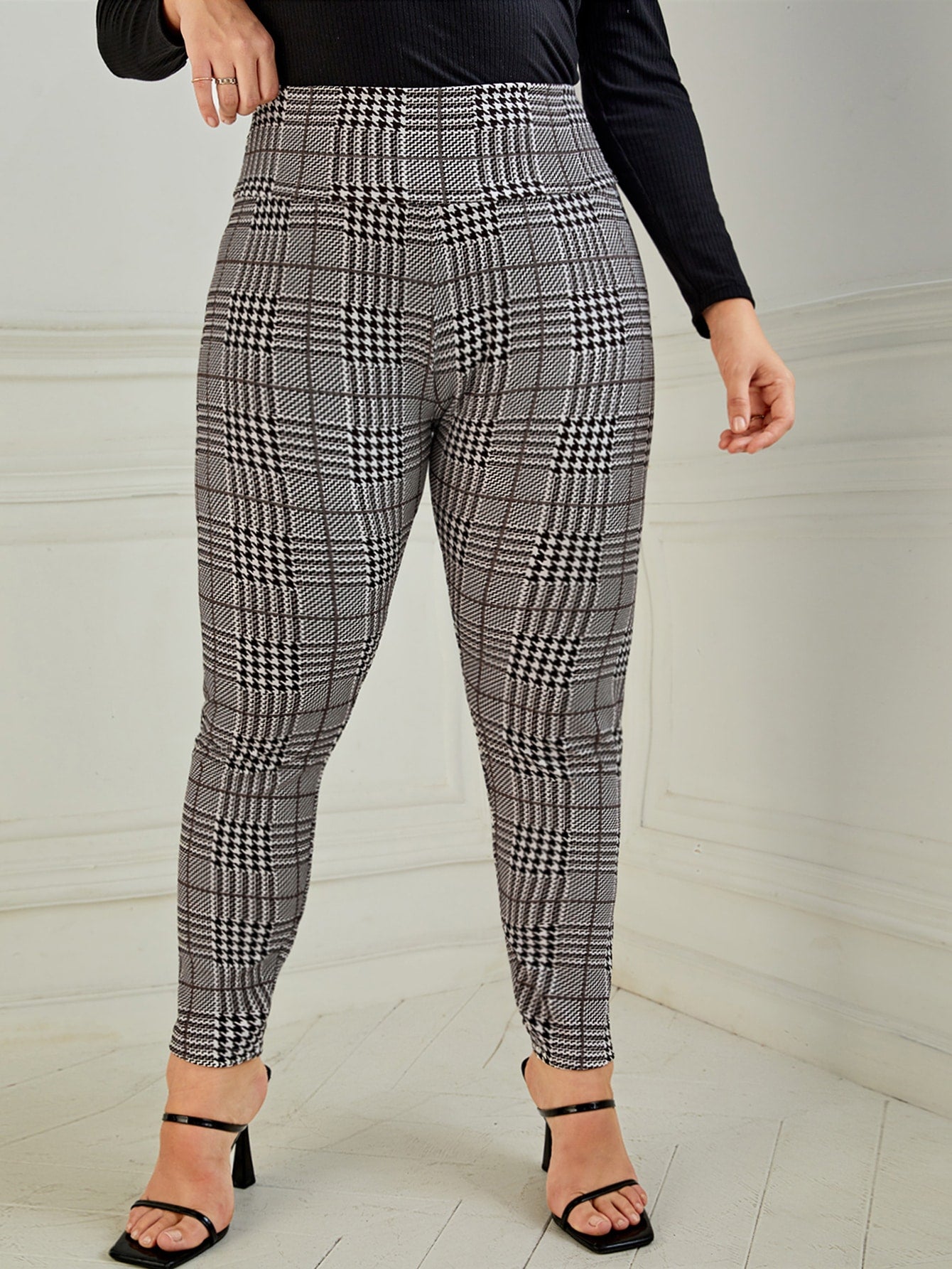 Unity Plus Glen Plaid Leggings