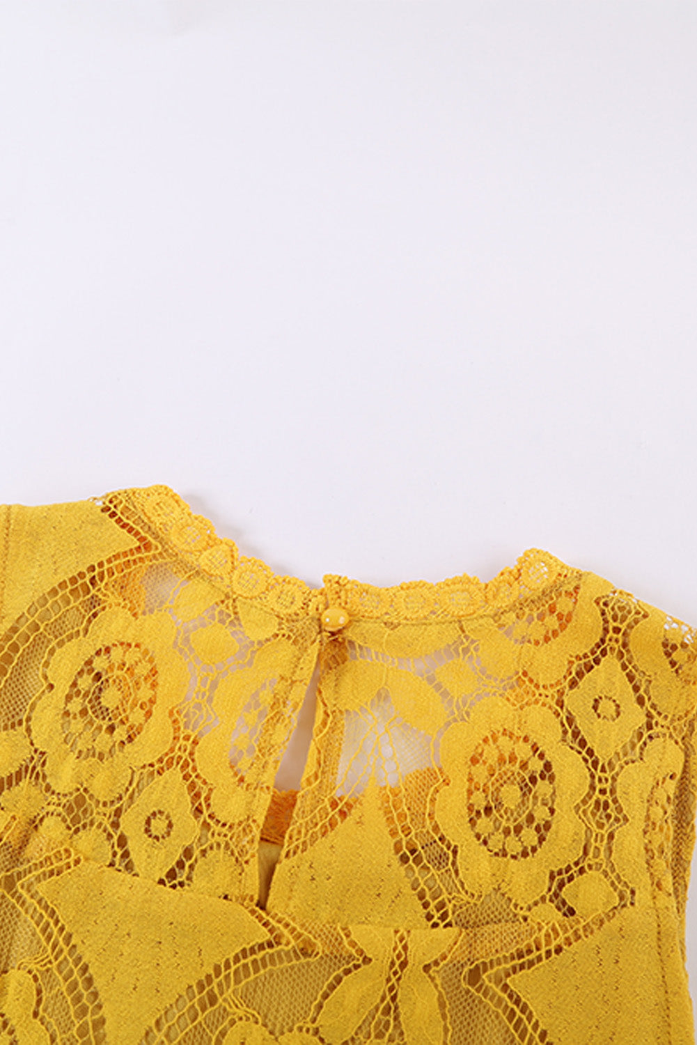 Elegant Sleeveless Flower Lace Top for Summer