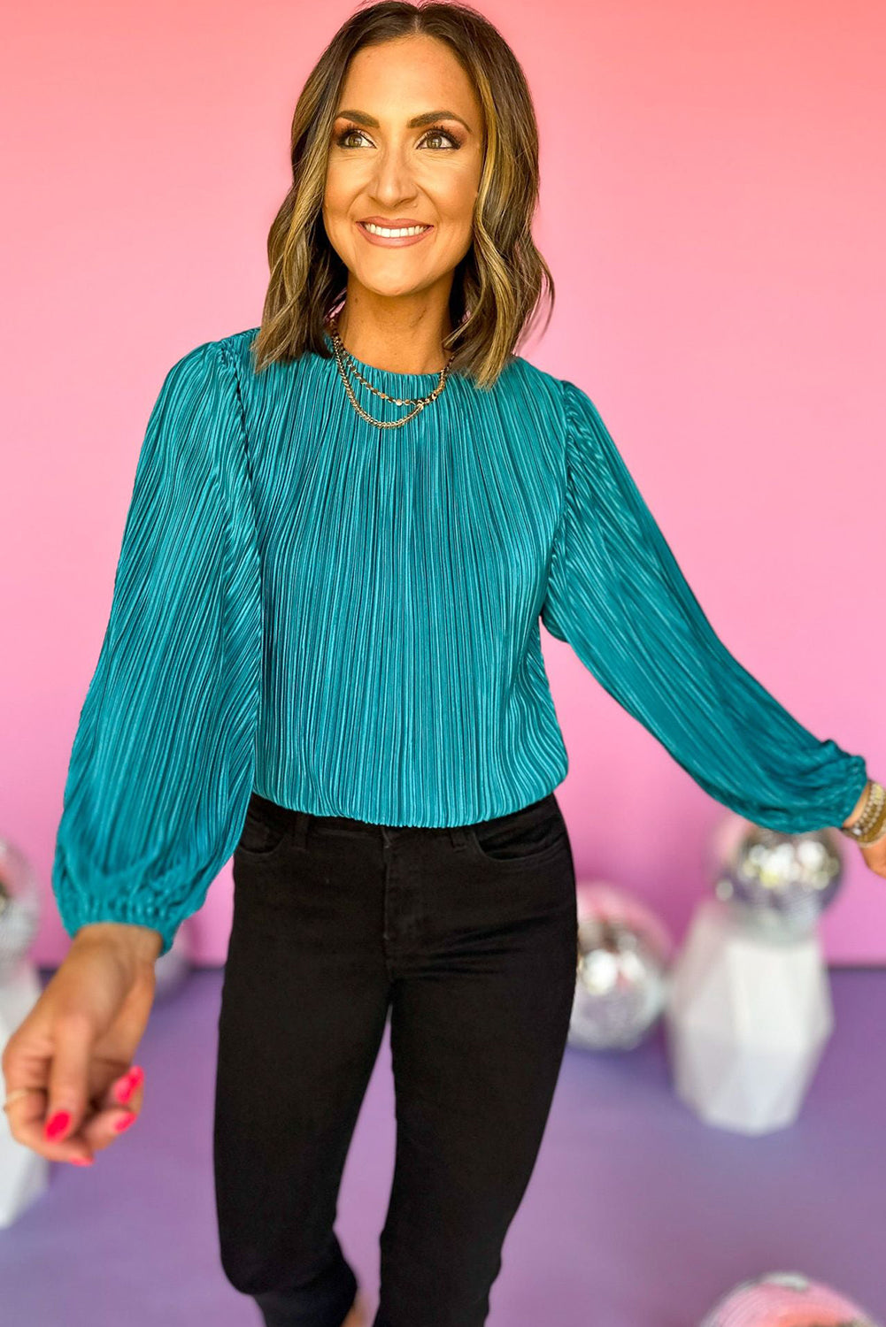 Verdant Solid Color Textured Puff Sleeve Cropped Blouse