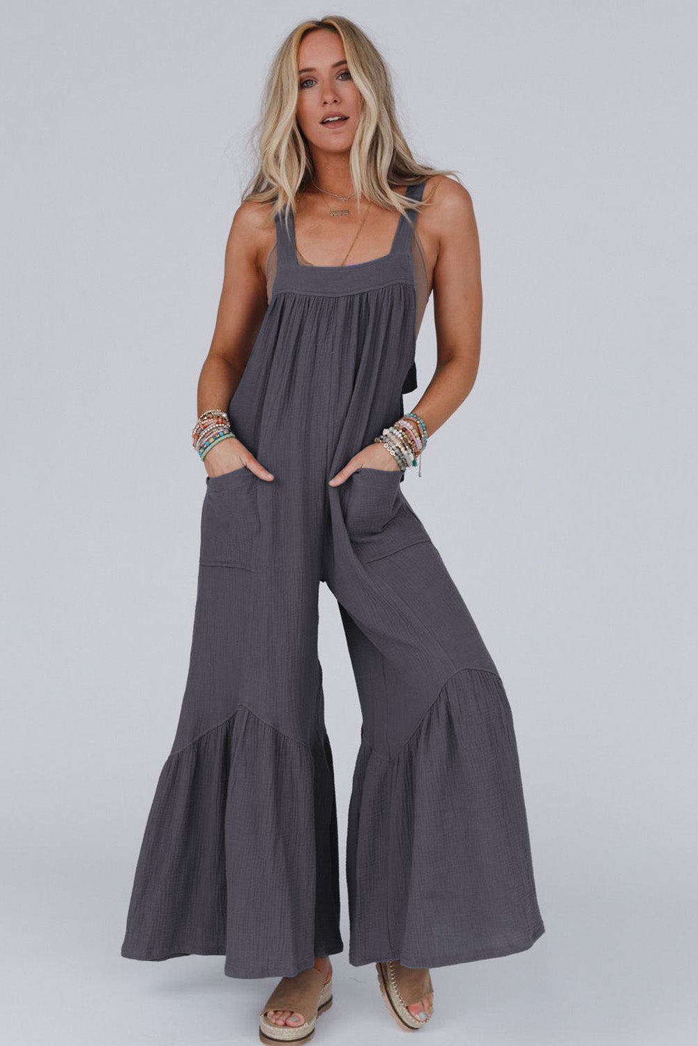 Black Solid Color Pockets Pleated Flare Leg Jumpsuit