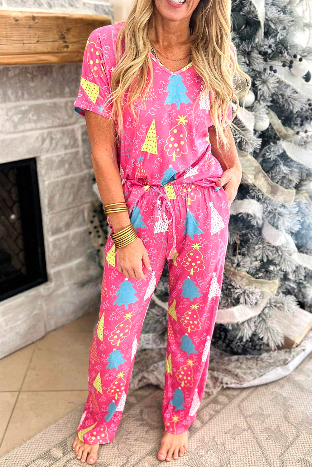 Christmas Tree Print V Neck Tee and Pants Pajama Set