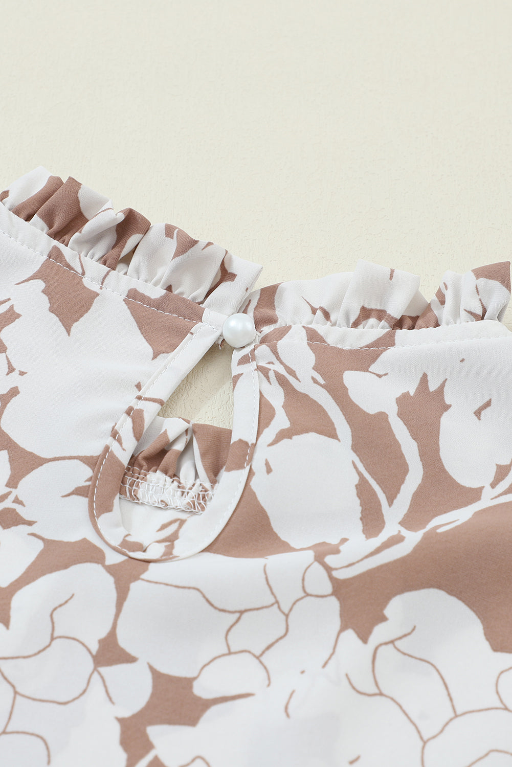 Floral Print Frilled Neckline Ruffle Cuffs Blouse