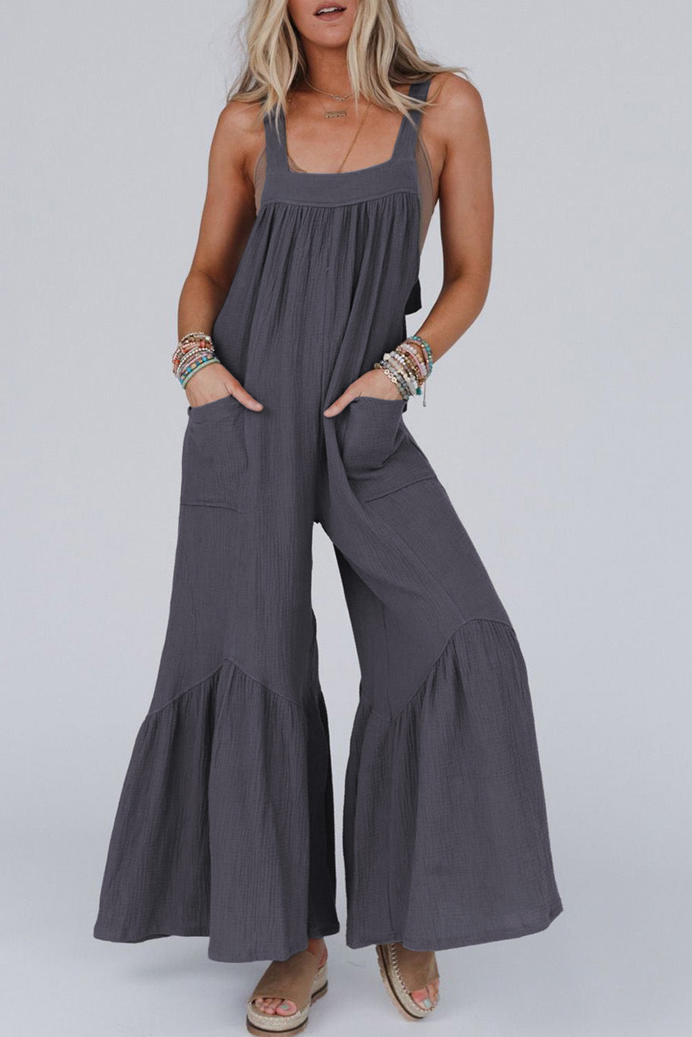 Black Solid Color Pockets Pleated Flare Leg Jumpsuit